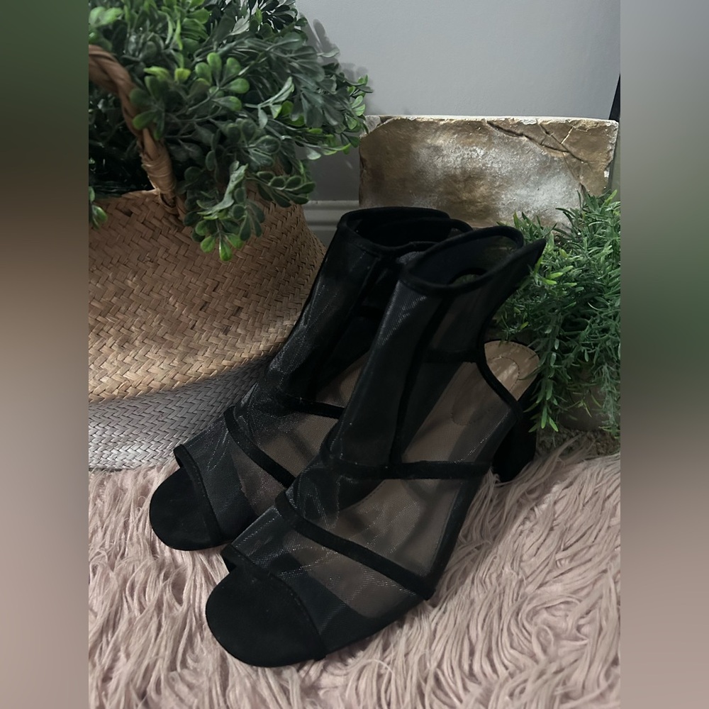 Elegant Black Mesh Women's Shoes